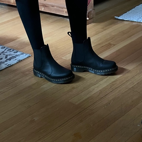 Dr. Martens 2976 Chelsea Boot - Women's - Picture 8 of 10